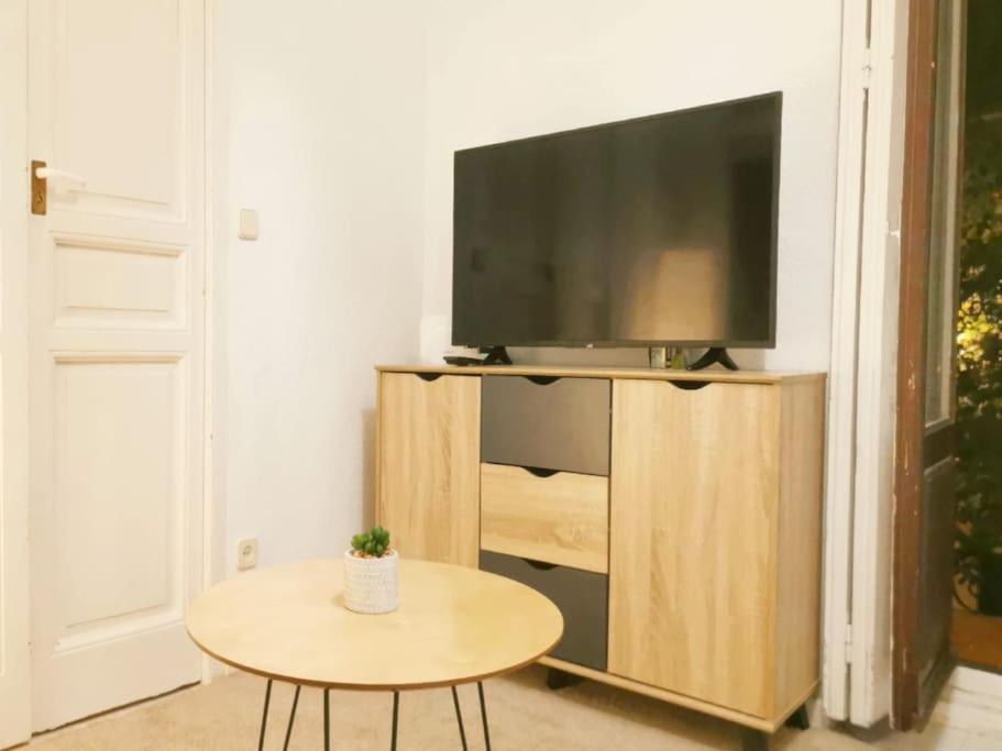 Alojamiento En Centro De Madrid Appartement Buitenkant foto