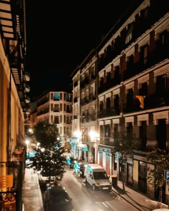 Alojamiento En Centro De Madrid Appartement Buitenkant foto